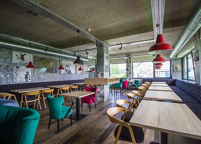 & Bistro 63 Hotel 3*